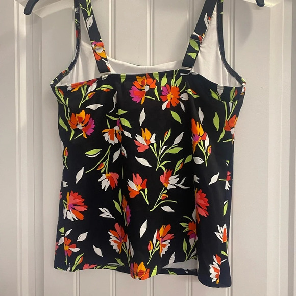 Lands end tankini top black with red floral Hawaiin print like new size 10dd - Picture 3 of 10